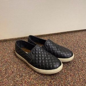 Madden Girl Jecntrcq Black Slip-Ons